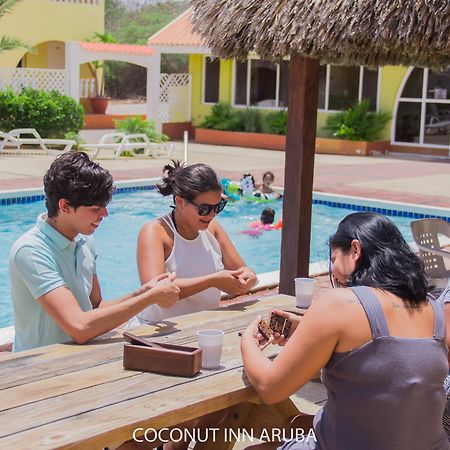 Coconut Inn Palm Beach Bagian luar foto